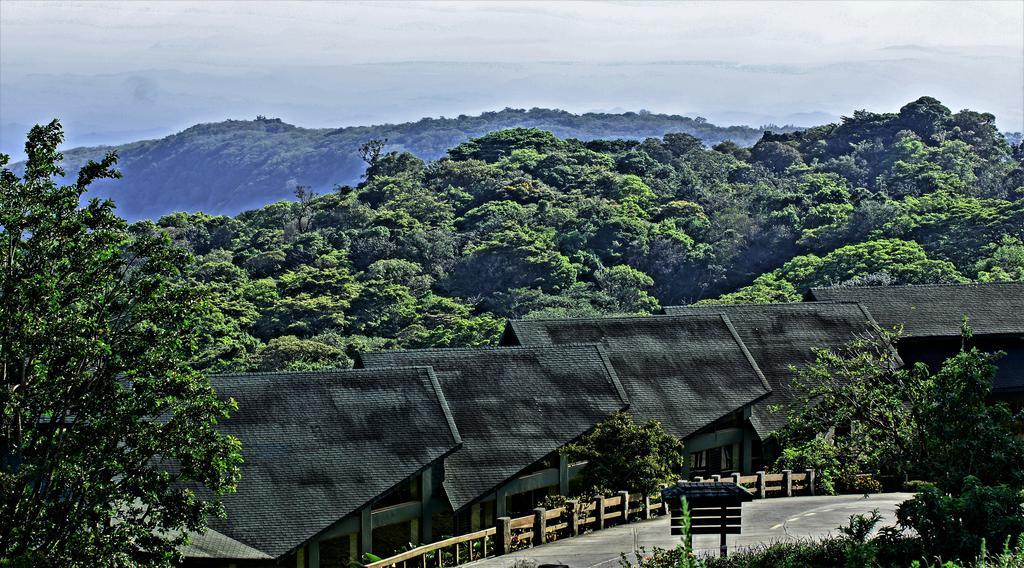 El Establo Mountain Hotel Monteverde Exterior photo