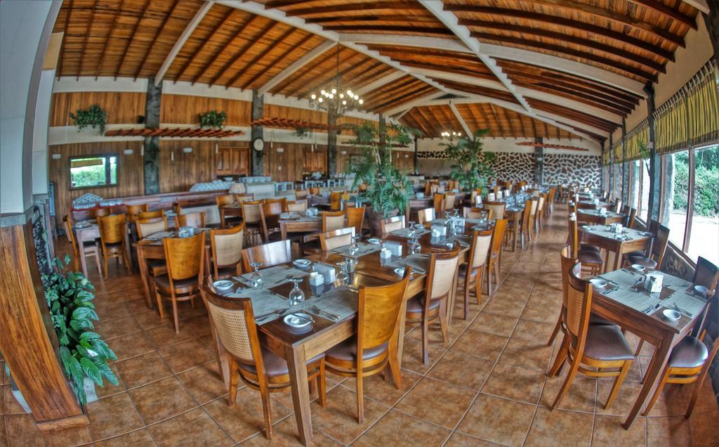El Establo Mountain Hotel Monteverde Exterior photo